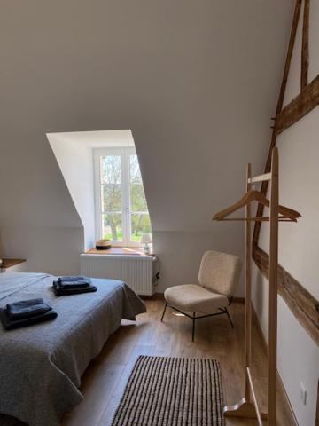 Chambres D'Hotes Du Bistrot Des Ecuries Cour-Maugis-sur-Huisne Екстер'єр фото